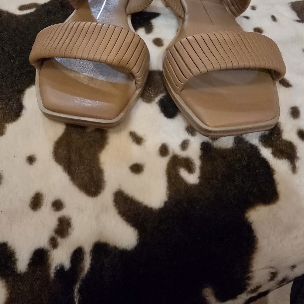 Sandals - Picture 3 of 3